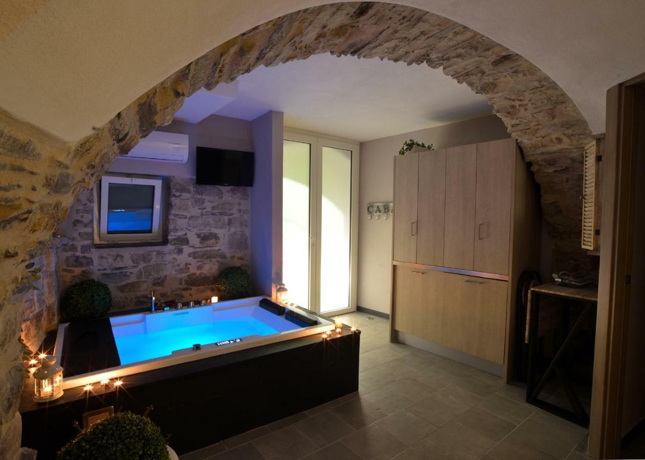 Villa Chalet in Liguria Vasia Exterior foto